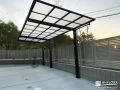 スタイリッシュなカーポートとナチュラルウッドデッキの設置工事