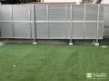 縦格子状のスクリーンフェンスが空間に動きをプラスした外構工事