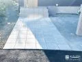 雑草を抑えながら歩きやすいアプローチ