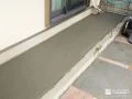 既存の花壇を撤去して地面を平らに整え駐輪スペースにした工事