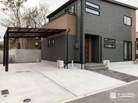 カーポートと平板のアプローチで使いやすく整えた外構工事