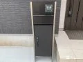 スリムな形状に多機能がまとまった機能門柱