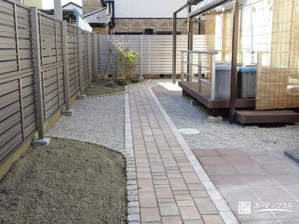 サークルの植栽スペースやナチュラルな園路が美しいお庭工事