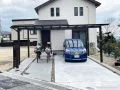 シンプルモダンな外構にマッチする駐車スペースに仕上げた工事