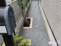透水性コンクリートを用い水はけ良く仕上げた犬走りの工事