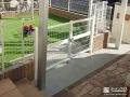 門扉でクローズ化した安心のドッグラン