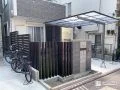 化粧ブロックの門柱と角柱を並べたスタイリッシュな門周り工事