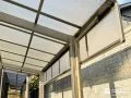 サイドパネル付きで雨風の吹込みを防止するカーポート設置工事
