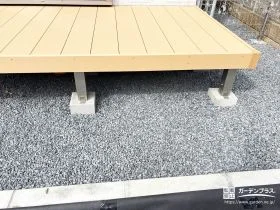 段差を抑えた、愛犬にやさしいウッドデッキ