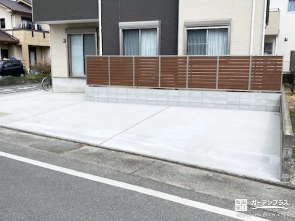 駐車スペースを拡張しお庭入り口にはフェンスを設置した工事