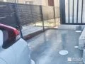 大人の視線の高さに合わせて効率よく目隠しするフェンス工事