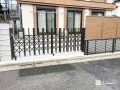 片手でも開閉しやすい伸縮門扉
