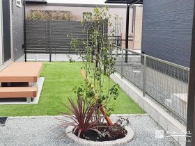 遊ぶ・育てる・眺めるを楽しむ、植栽スペースのあるお庭[施工後]