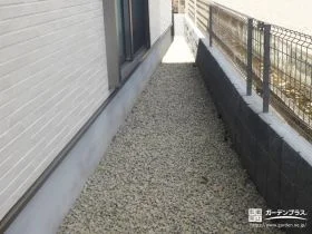見えない場所こそ整えて、暮らしやすさを支える犬走り[施工後]