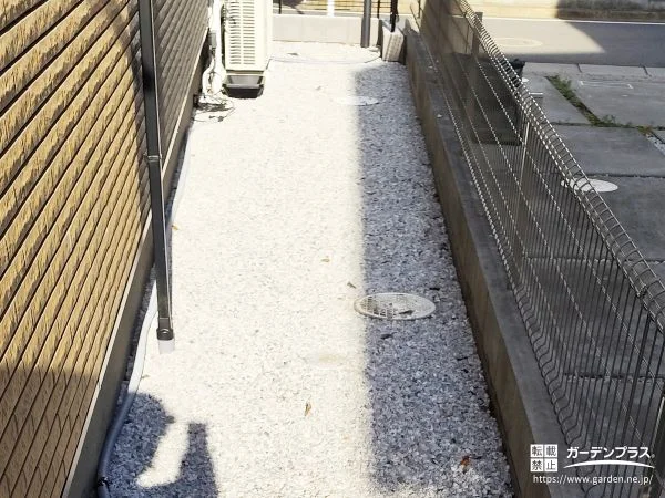 見えない場所まで美しく。ローメンテナンスな犬走り