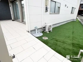 タイルデッキ×スロープで愛犬も行き来しやすいお庭動線[施工後]