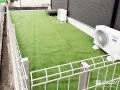 人工芝のお庭で気軽に楽しめるドッグラン空間