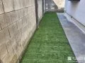 お庭に緑鮮やかな人工芝を敷設
