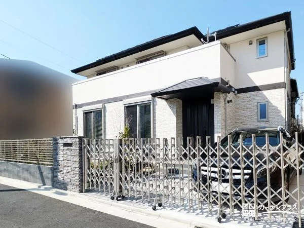 素材感を丁寧に組み合わせたスタイリッシュな新築クローズ外構
