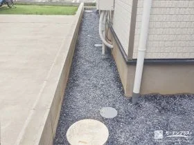 砂利敷きで仕上げた犬走り[施工後]