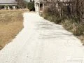 砕石通路で暮らしやすく整えたアプローチ動線