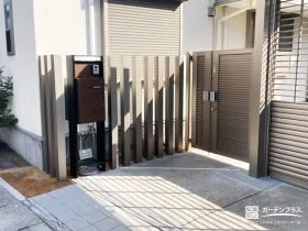 角柱と門扉でつくる“閉じすぎない”安心感のある門まわり[施工後]