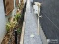 砂利敷きの犬走りで、建物まわりを清潔に管理