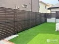 横板目隠しフェンスで視線をやわらかく遮る庭まわり