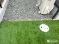 レンガの見切りで砂利の飛び出しを防止