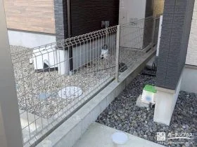 圧迫感を感じさせない敷地境界[施工後]