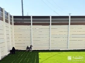 木調目隠しフェンスで包み込む、安心感のあるドッグラン空間[施工後]