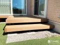 ウッドデッキステップでお庭へつながるくつろぎ空間を演出