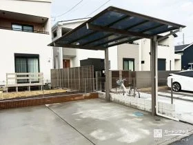 熱線遮断ポリカ屋根のカーポートで、愛車と動線を快適に[施工後]