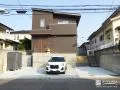 1.8mの高低差のある敷地を安全に活かす新築外構