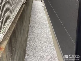 犬走りの雑草対策[施工後]