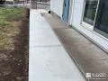 土間コンクリートを打設した玄関アプローチ