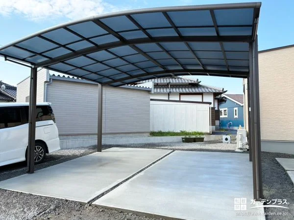 お車を雨の日も快適に守る2台用のカーポートを設置した工事