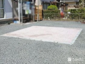 一画をコンクリート平板で舗装したお手入れのしやすいお庭工事