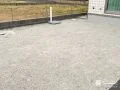 山砂整地の主庭と立水栓で、将来の庭づくりにも対応