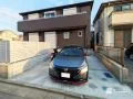 敷地内をスムーズに行き来できる使い勝手の良い駐車スペース