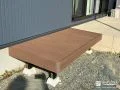 リラックススペースとして活躍するウッドデッキ
