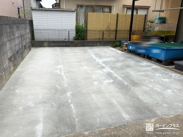 雑草対策と駐車スペースの確保を両立した土間コンクリート打設工事