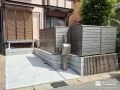 駐車スペースの拡張と目隠しフェンス設置をしたお庭まわり工事