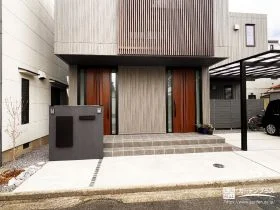 建物と外構を美しくつなぐ、統一感を追求したセミクローズ外構
