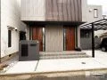 建物と外構を美しくつなぐ、統一感を追求したセミクローズ外構