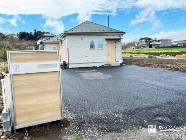 広い敷地を活かし、暮らしの土台を整えた新築外構