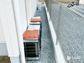 草取りの手間を減らしてきれいをキープする犬走り