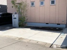 コンクリートの駐車スペース[施工後]