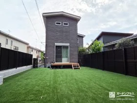 愛犬も家族も安心して過ごせるプライベートガーデン[施工後]