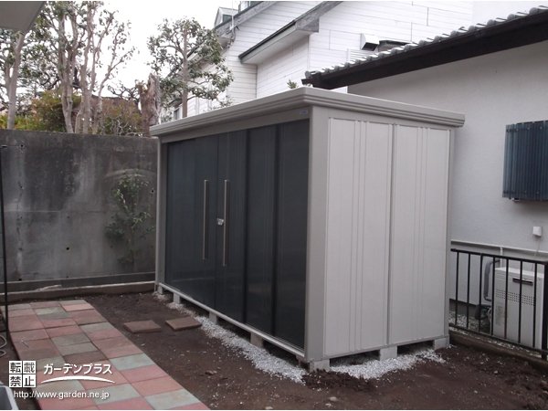 大型器具も収納可能な大容量物置設置工事 (No.2965) / 物置の施工例